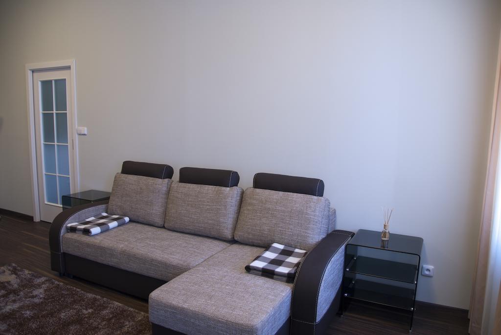 Apartman U Kolonady Karlovy Vary Habitación foto