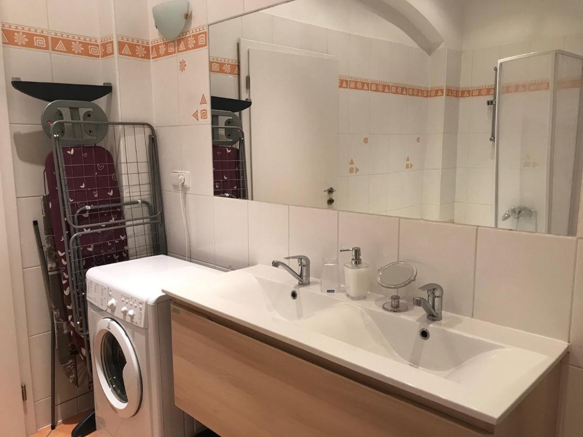 Apartman U Kolonady Karlovy Vary Exterior foto